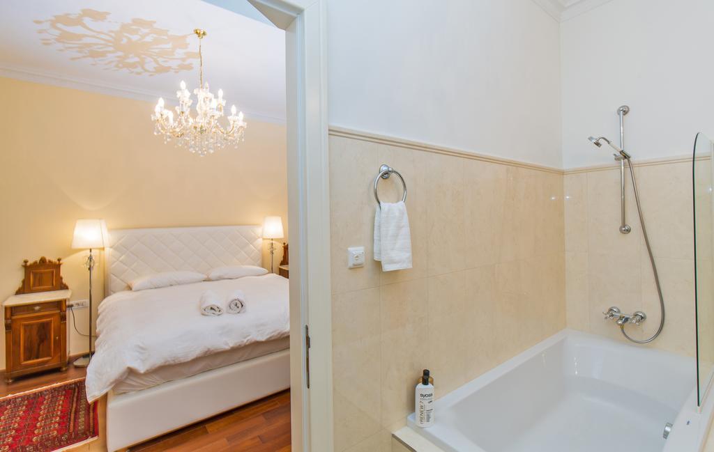 Luxury Seafront Apartment Banje Dubrovnik Ngoại thất bức ảnh